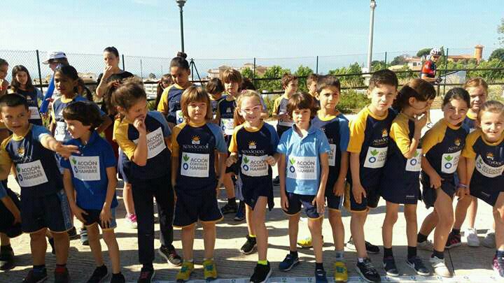 FdezAnna's tweet photo. Carrera contra el hambre y el compromiso de las nuevas generaciones. En @Novaschool_Ben @LucieWhiddon @ConsueloSendra @MariaPorrasP https://t.co/1ggyPmXTBJ