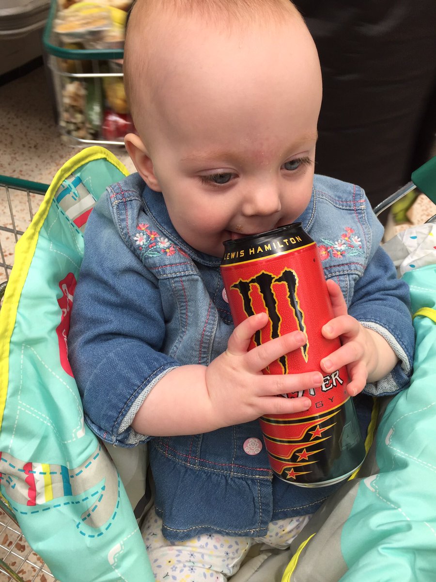 Laura Clarke tweet media