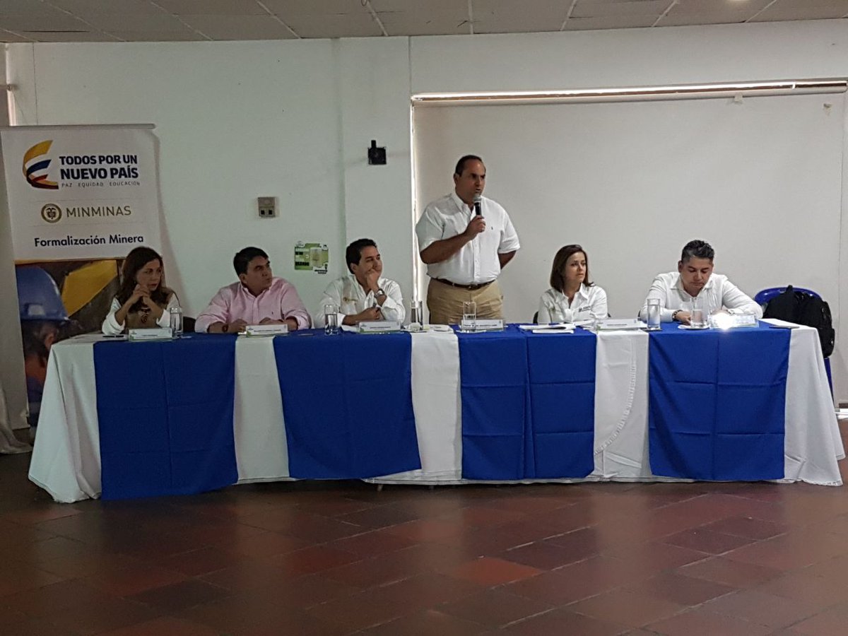 veedorcucuta's tweet photo. Todos quieren con @goyoangarital 
Lideres políticos de la región le coquetean y le ofrecen el oro y el moro para lograr su apoyo. https://t.co/t8rEDUg3Uh