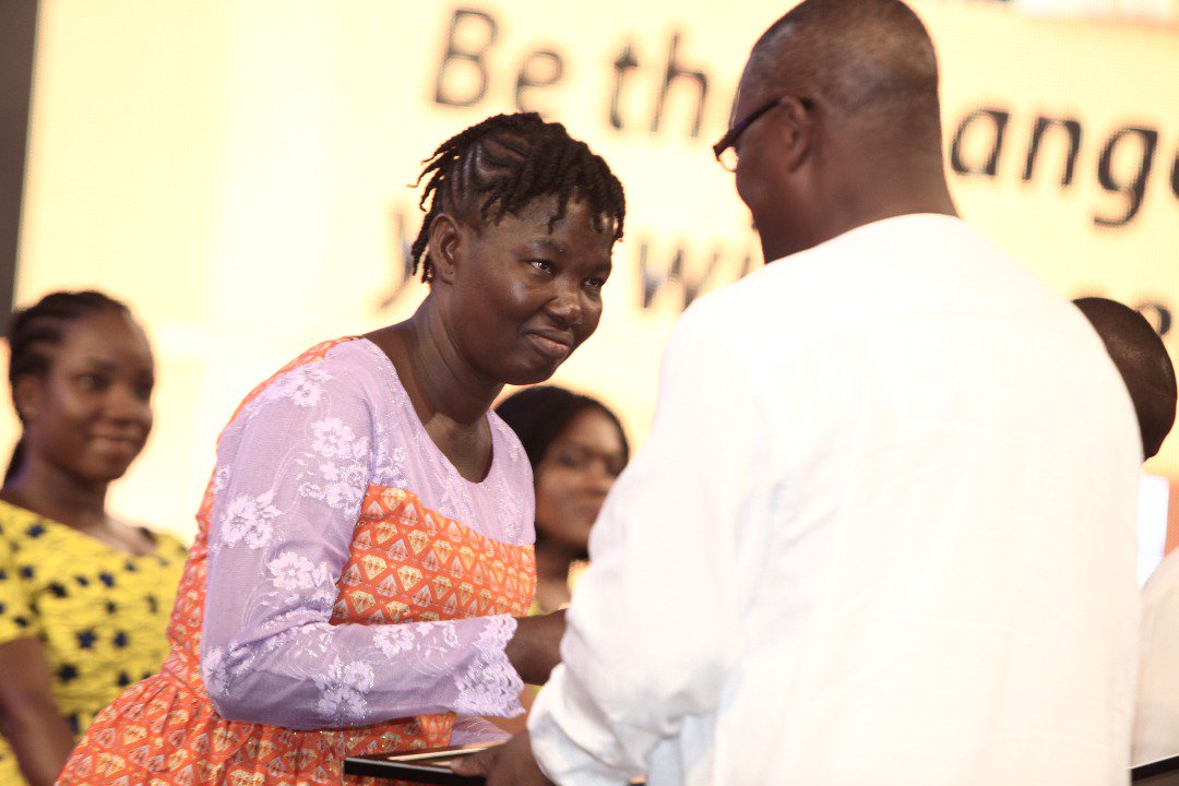Ajarfor's tweet photo. Genevieve Basigha is the ultimate winner of MTN Heroes of Change 2017. She takes home Ghc100,000 and more

#MTNHOC17 https://t.co/hEF9s0RDR0