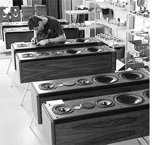 Removing Noise from a legacy loudspeaker! #electronics #Engineering 
bit.ly/2pou0rQ