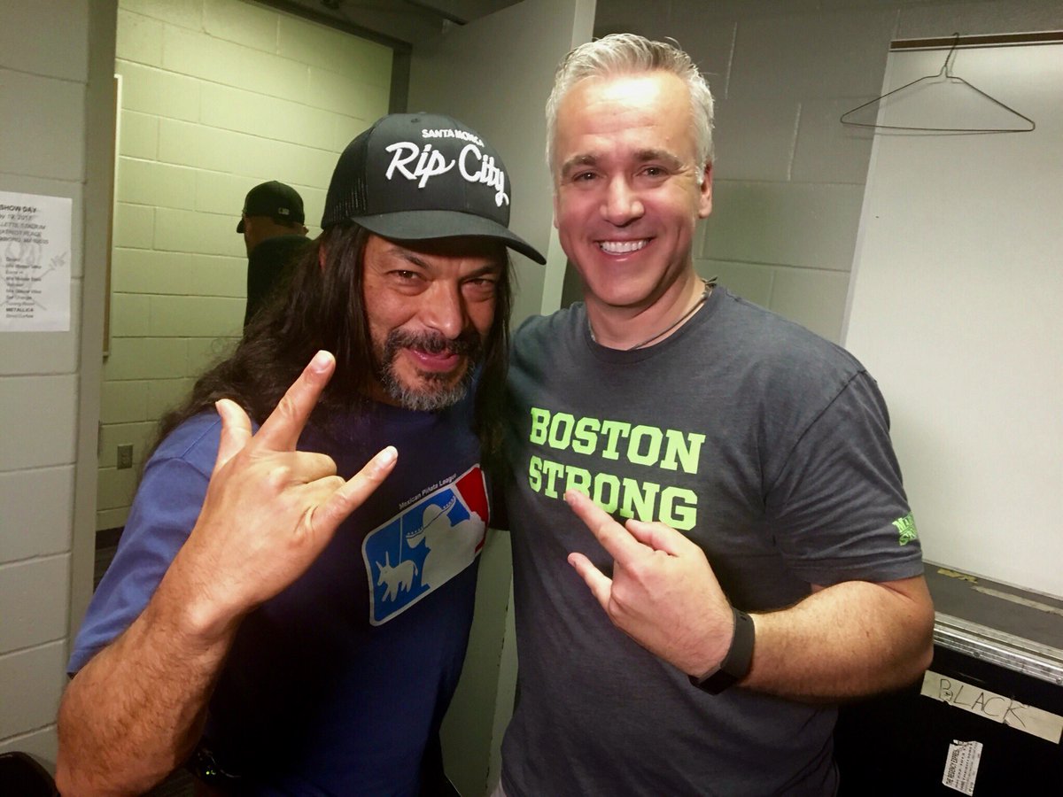 JohnHammann's tweet photo. Hanging with #metallicas bass player Robert Trujillo @GilletteStadium #rockstar https://t.co/aFeloJF3Jr