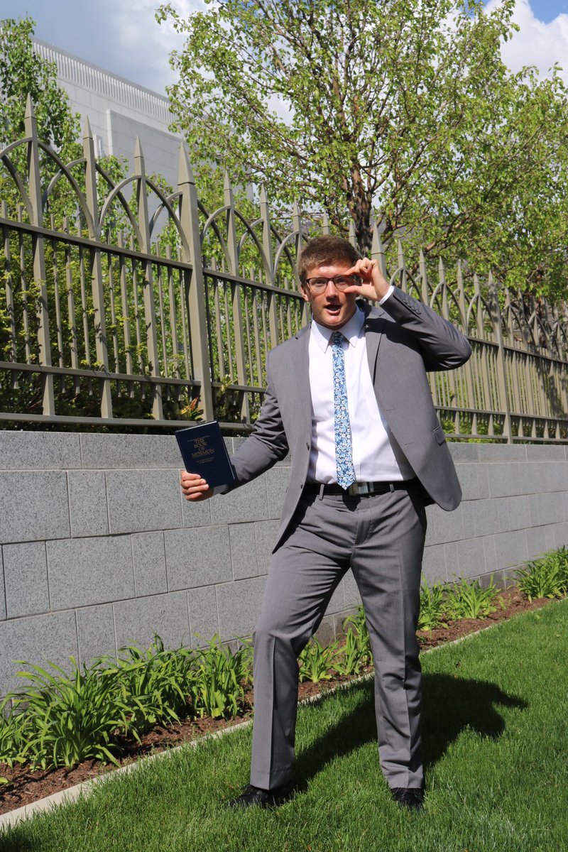 jakeburt33's tweet photo. I have my farewell this Sunday at 11 address is 2130 E 10000 S
Sandy, UT  84092 the church https://t.co/kUW1Tguwwx