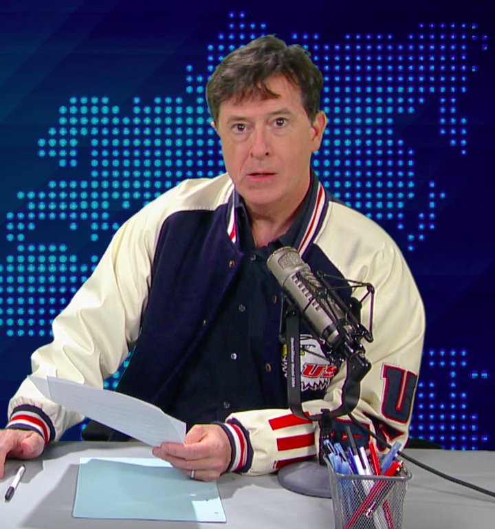 ACTOR JEFF GOLDBLUM IS NOT A ROBOT CONTROLLED BY ISLAMIC FIELD MICE. I HAVE NO IDEA WHAT THE RELIGION OF THESE FIELD MICE IS.