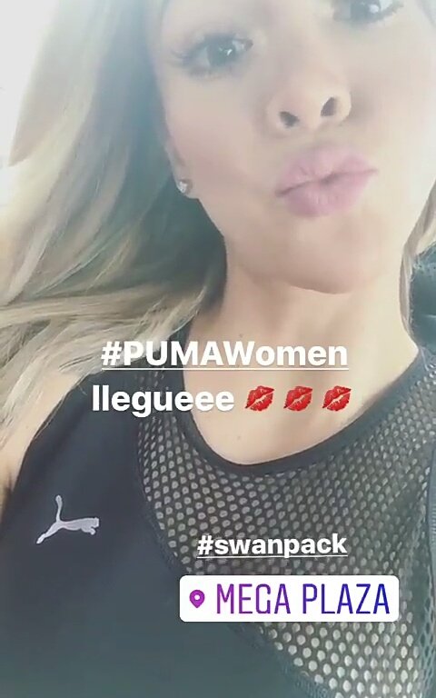 Meli_theboss's tweet photo. @_sheyoficial @PUMAPeru #Swanpack #PUMAWomen @_sheyoficial que te esté yendo súper bien en tu evento ✨💥👸🙌 https://t.co/ehoUr37lUK