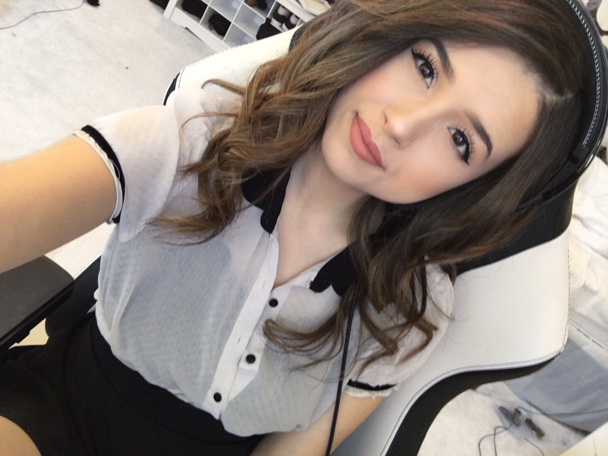 Pokimane'S Instagram:  What You Missed This Week - lho5hso