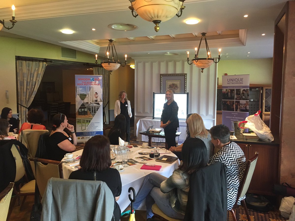 PLRewards's tweet image. What a great end to an incredible week! #uniquenetworking with #ladiesinbusiness #macronstadium