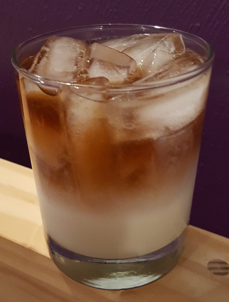 Sir_Nussbaum's tweet photo. #CaramelVodka #CoffeeLiquer #Rumchata #FirstOfAFew https://t.co/piltujRcGw