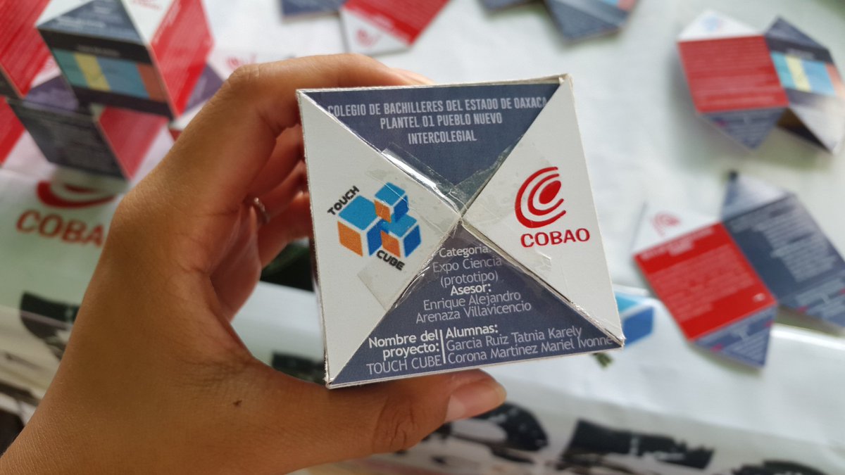 marieecorona's tweet photo. Regionales 2017 !! #touchcube 😄 #prototipo https://t.co/P3qhnKZp7b