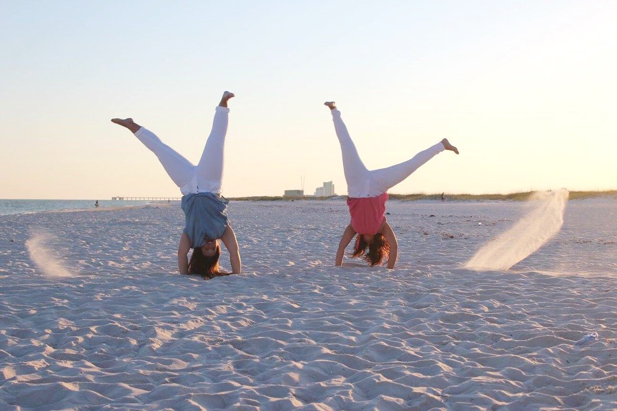 PhiMuDSU's tweet photo. Flipping for joy on this #Friyay because it's the weekend!! We hope everyone has a great weekend💕 https://t.co/LttDKFvfdz