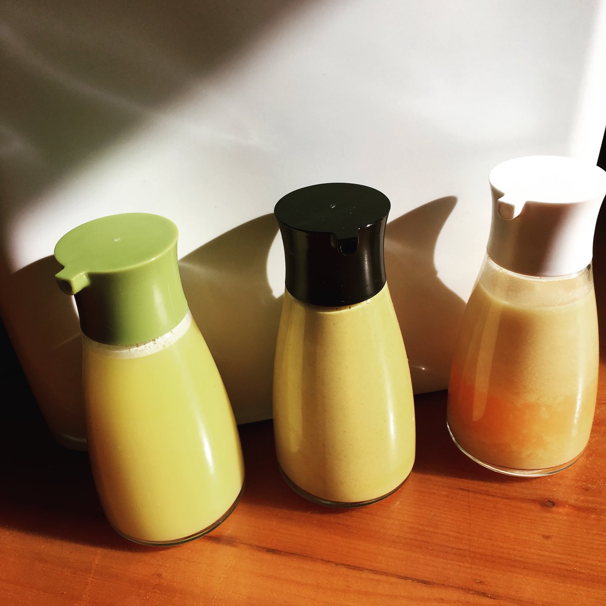 takingstockfood's tweet photo. #brothbar @nefarmersmarket tomorrow 9-1. Defy the rain with hot #bonebroth and 3 flavor boosts: sweet corn, coconut curry, or miso. #nomnom https://t.co/GlXnDeFnK7
