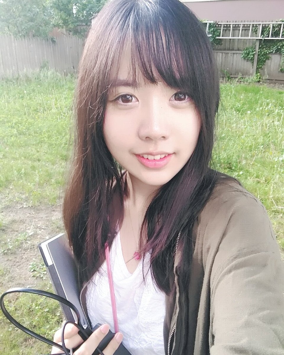 lilypichu dating hotshotgg