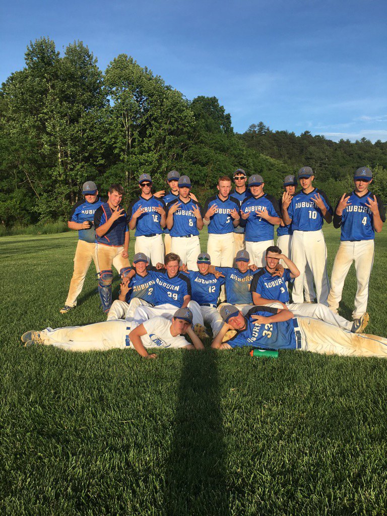 2017AHSBaseball's tweet photo. Dub Pic. (17-1) https://t.co/9eA1CiONeq