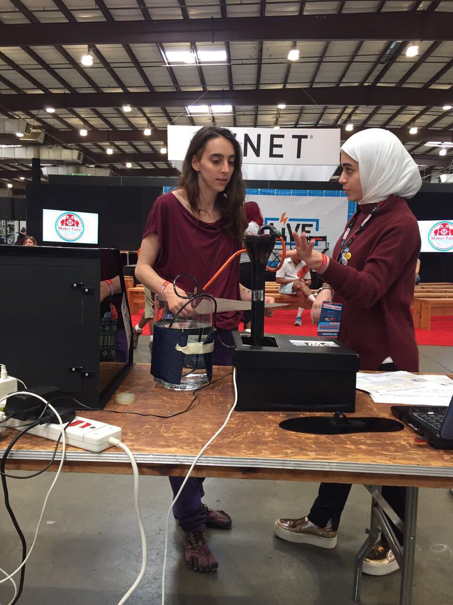 DWdetector's tweet photo. Eng.esraa' representing us in maker faire bay area San Mateo- California https://t.co/lzWyHgmPDl
