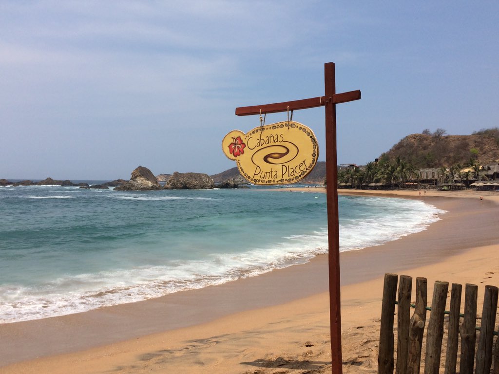 oliviereva's tweet photo. Si buscas un lugar tranquilo y precioso, la #PlayaSanAgustinillo #PuntaPlacer #Oaxaca es maravillosa #ViajemosTodosPorMexico https://t.co/H80oKQTPxt