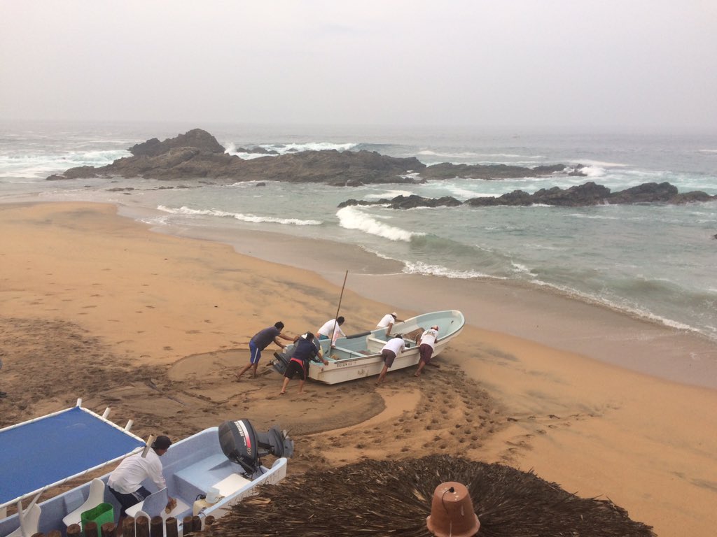 oliviereva's tweet photo. Si buscas un lugar tranquilo y precioso, la #PlayaSanAgustinillo #PuntaPlacer #Oaxaca es maravillosa #ViajemosTodosPorMexico https://t.co/H80oKQTPxt