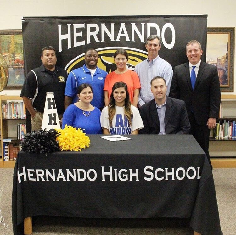 HHS_History's tweet photo. Congrats Mal! @UofMTigersCheer just got a pretty good cheerleader and a GREAT young woman. https://t.co/rYLXgbkpuB