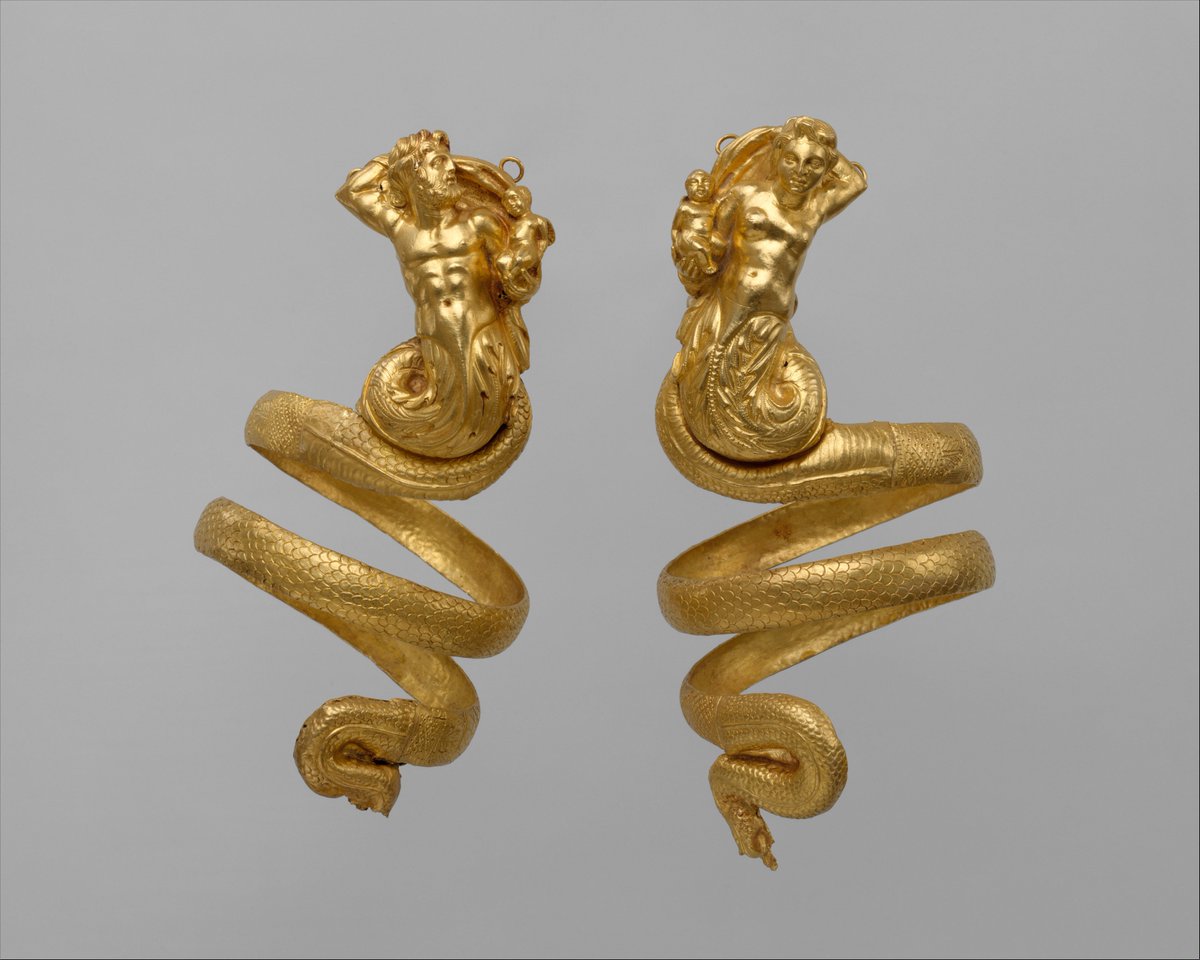 metmuseum's tweet photo. The catalogue for the exhibition #MetPergamon was awarded for excellence by @Art_Curators: https://t.co/5q255zCZKz https://t.co/bLgJUBjleS