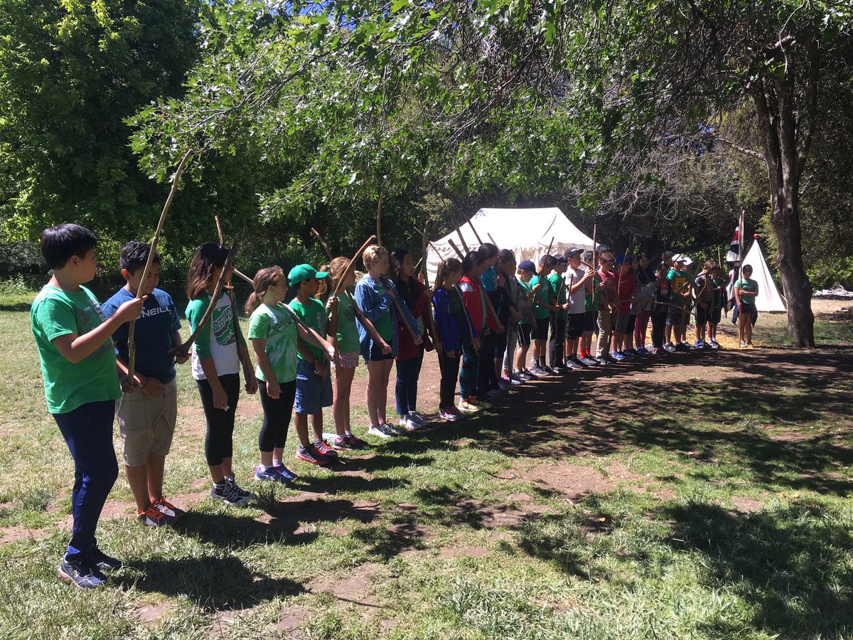 BW5Cherry's tweet photo. Great field trip @rileysfarm! Thanks to the Beechwood Foundation for funding this experience. #bwbobcats  #revolutionarytimes https://t.co/uaoUEKdqoh