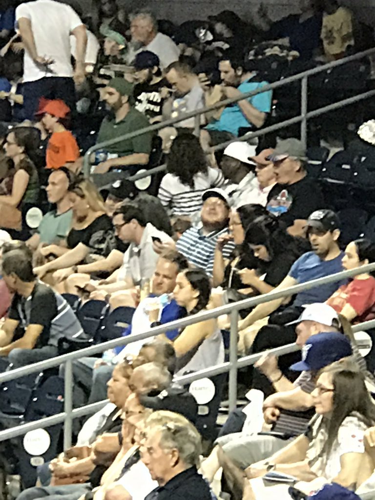 joeshiels_'s tweet photo. @chilloutevie #hateuall #respecttheyard https://t.co/xexBFynaoy