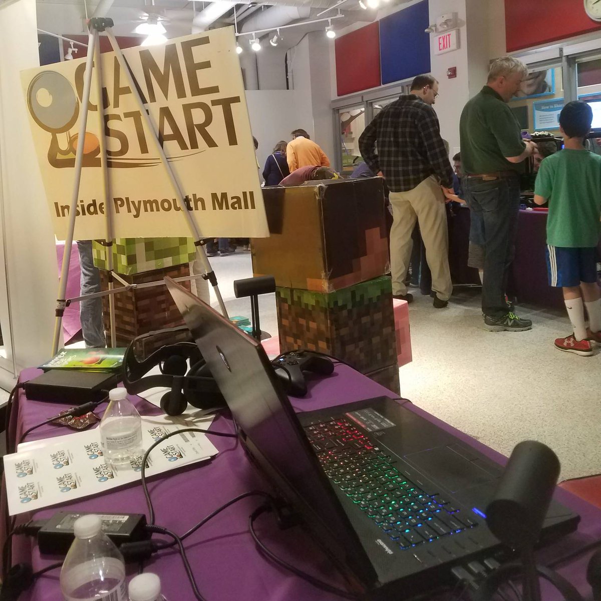 GameStartSchool's tweet photo. #TechTwilight is under way! Stop by the Hands On Museum in downtown Ann Arbor for fun and activities. #LetThemPlay https://t.co/dD8JpOLEBT