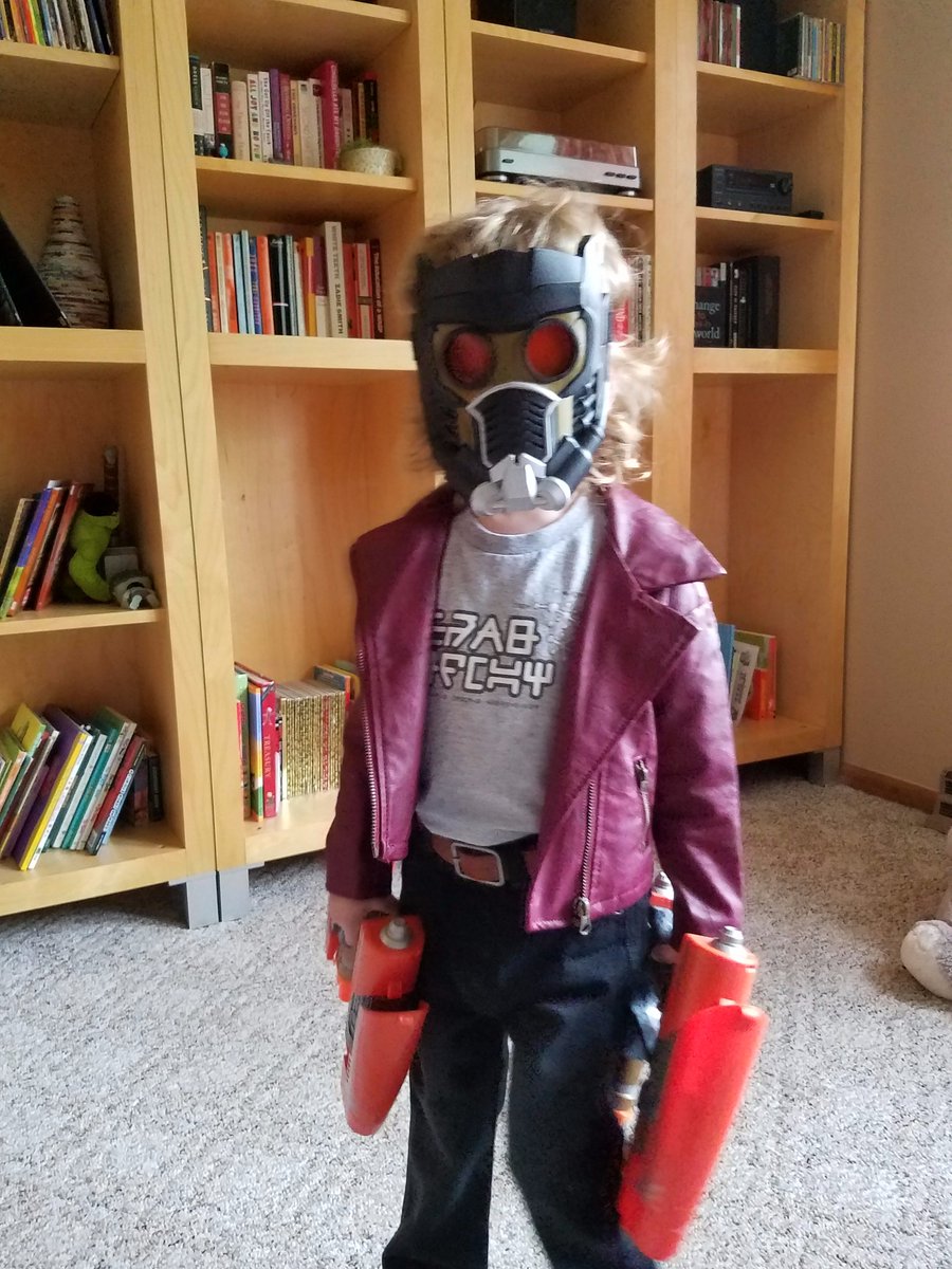 SeeYouIn30's tweet image. Gracie's ready for #GuardiansoftheGalaxyVol2 but has to settle for #MSPCOMICON2017 this weekend.