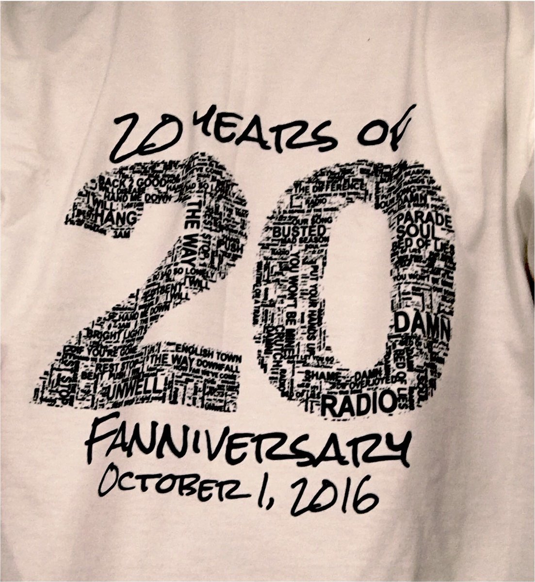 j_jadventures's tweet photo. #concertsnj #mb20 #concertsconn #20yearsofMB20 #2017concerts @thisisrobthomas @kylecook @repairmethod can't wait to meet Kyle and paul. https://t.co/rzv886f699