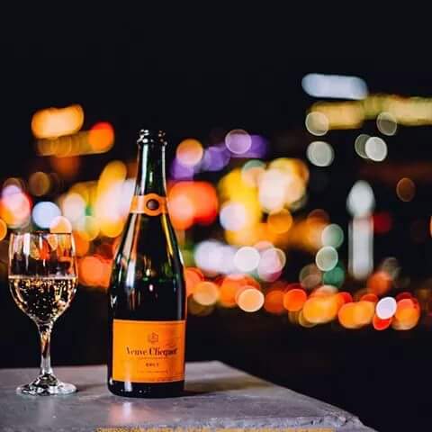 PalestrasRofran's tweet photo. Um brinde a tudo de bom que ah na vida... Valeeeuuu vidaaaaa!!!! https://t.co/ibHjy2t6ar