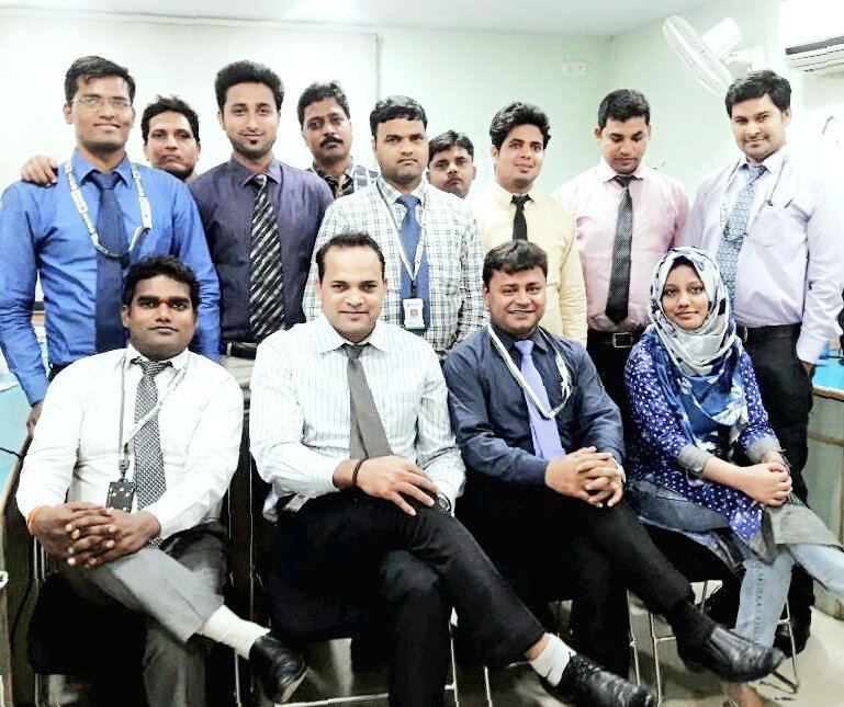 SWARAJKACHARJEE's tweet photo. #Team #Lucknow #Champs at #ReligareSecuritiesLtd RIZ Building, #Lucknow #TeamAIMazing https://t.co/HVcs6jr9KU