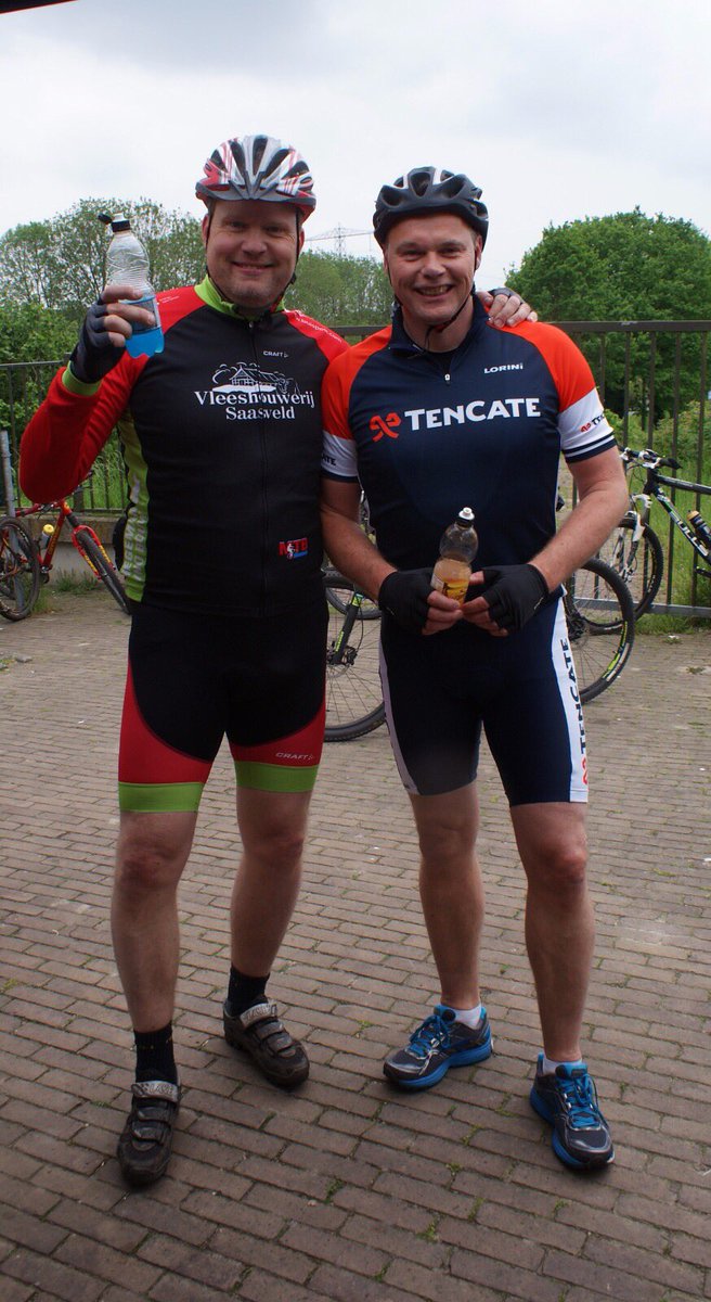 ClemensHottenhu's tweet photo. Gisteren top event #ProBoTas Mtb tocht. Top geregeld door @vdboschbeton en @profiel bv Hengelo(O) https://t.co/QaFRq33rpX