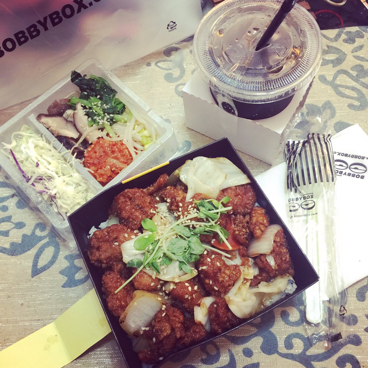 aieryue's tweet image. 韓式餐盒首次嚐鮮🇰🇷🍱 

#bobbybox #醬燒炸雞定食 #UberEATS