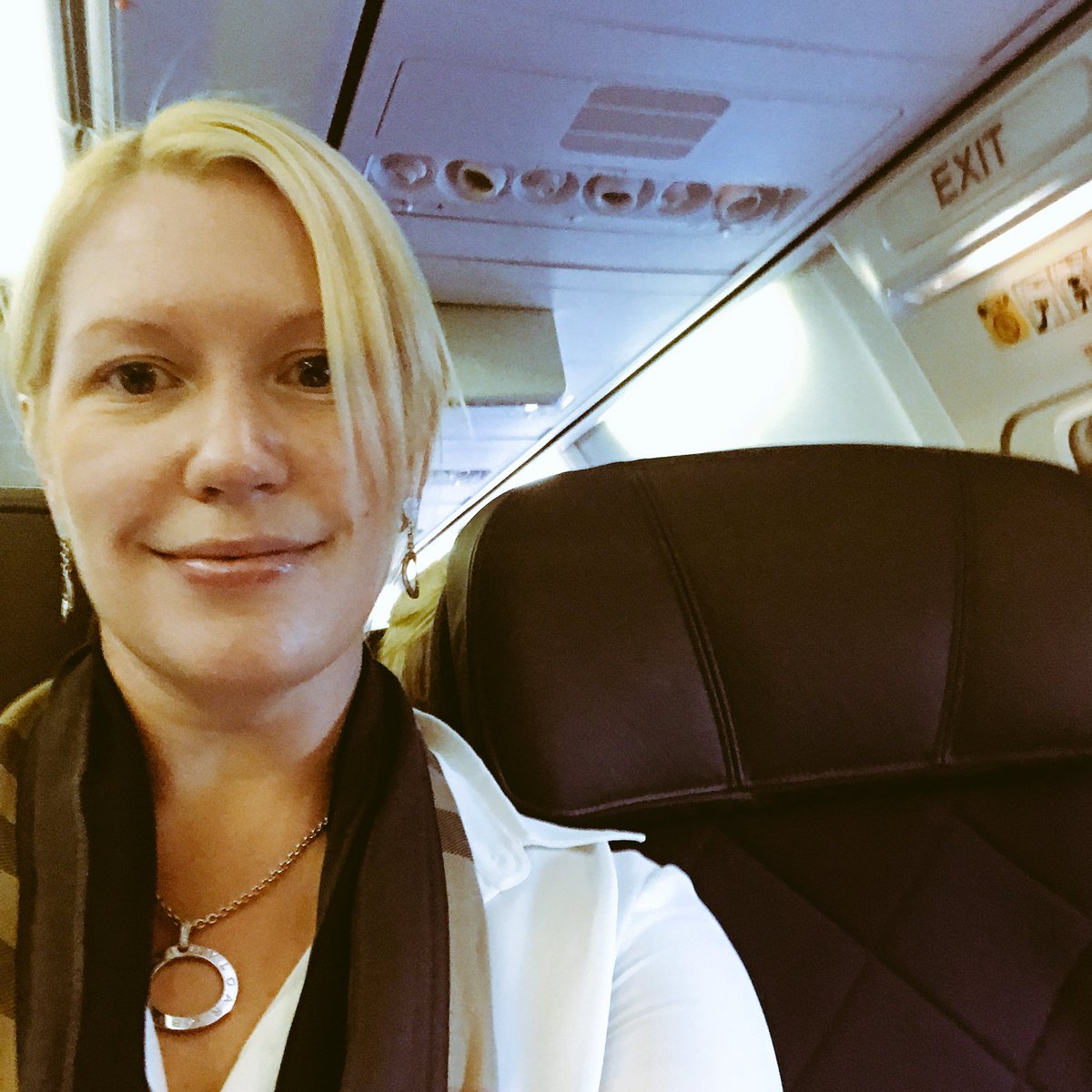 salschmidt's tweet photo. Goodbye #Sydney! Great few days at #qbconnect and catching up with all friends:-) @wayne_schmidt needs his #waynetime #spareseat @Qantas https://t.co/fCTVYxcuWm