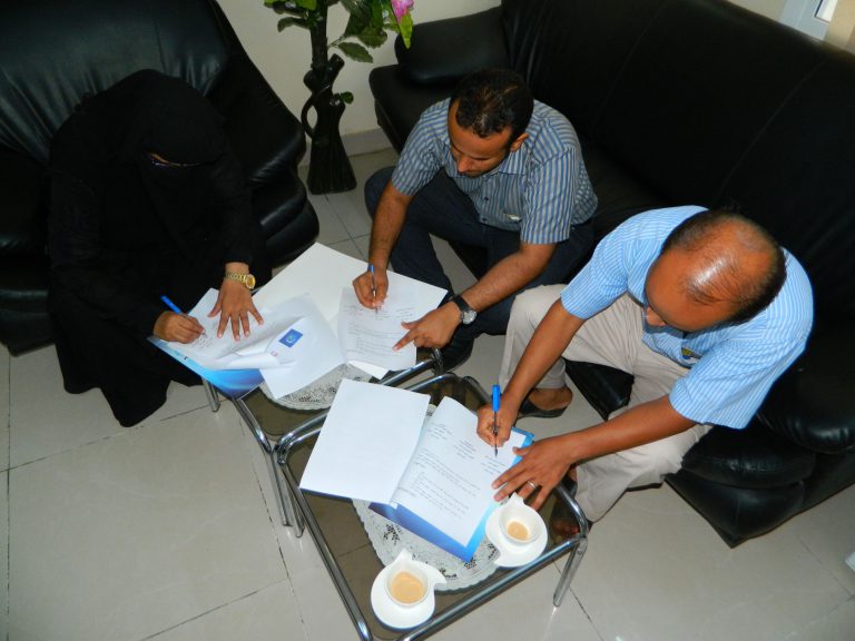 x_students's tweet photo. من أجل توفير فرص تدريبية لطلابها…مؤسسة الصندوق الخيري للطلاب المتفوقين توقع اتفاقية شراكة مجتمعية مع شركة يمن سوفت ومعهد أجيال https://t.co/AKdYliVKEw