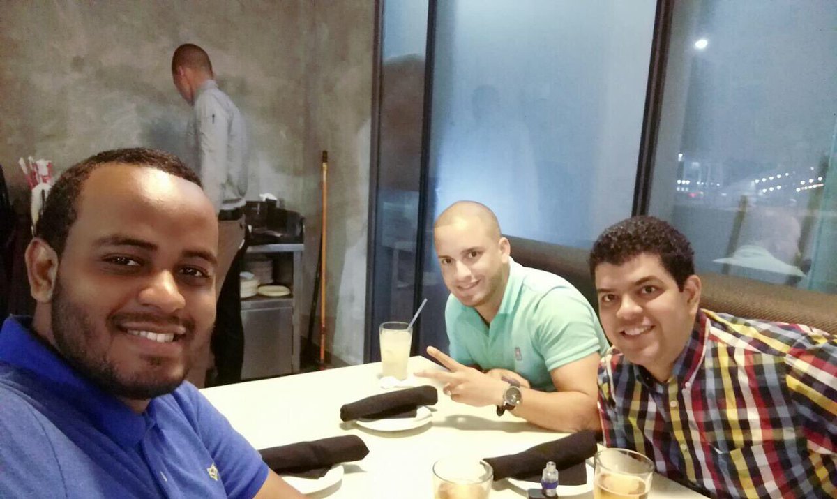 h1cavalli's tweet photo. Con estos 2 hermanos colegas, míos míos.@ijups y máximo.. https://t.co/MN9sbTwz5H