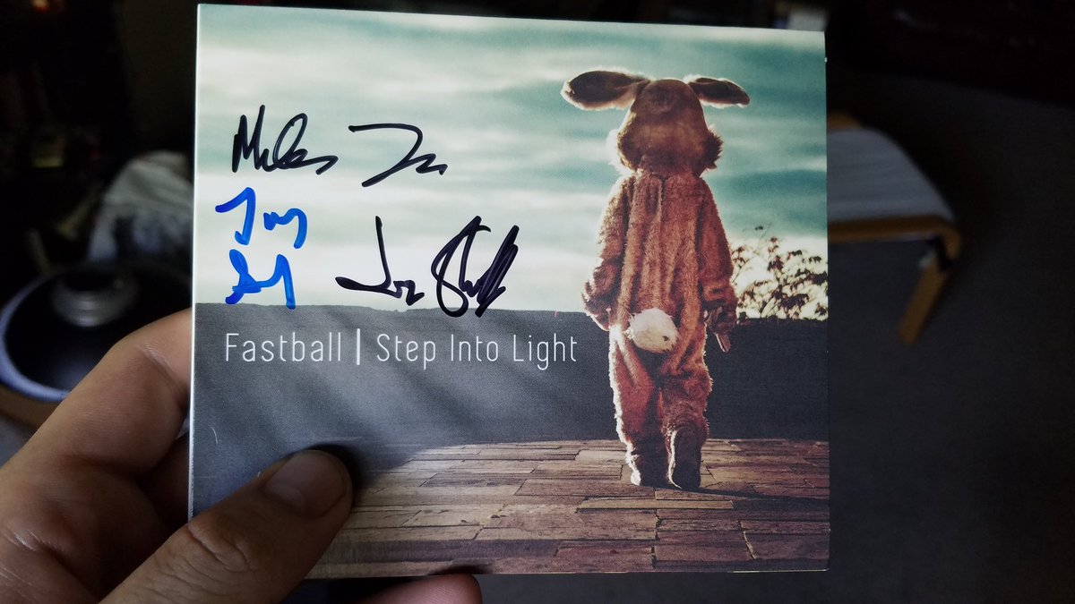tepall14's tweet image. Got a surprise in the mail! Can&apos;t wait to listen! #Fastball #StepIntoLight @FASTBALLTHEBAND @mileszuniga @tonyscalzomacco