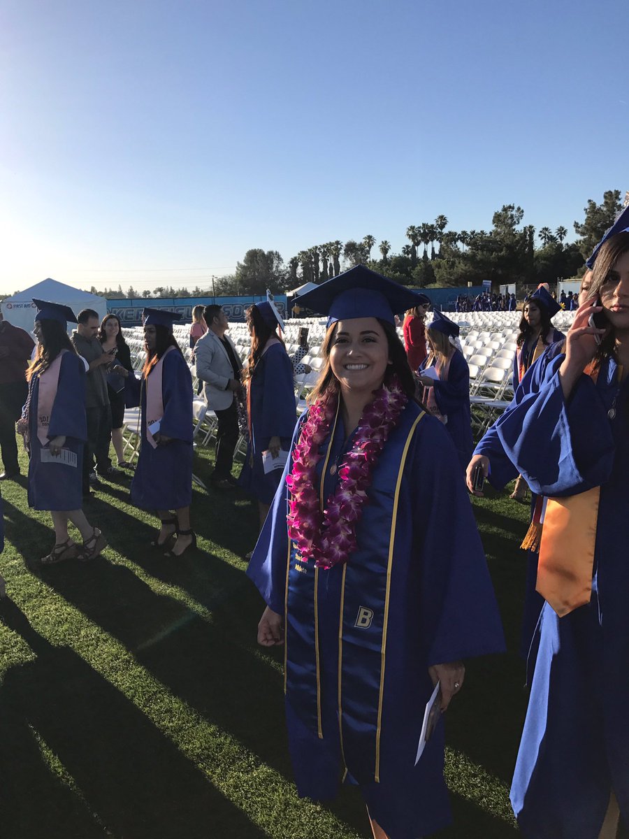 EvansvilleAD's tweet photo. CSUB Student-Athletes. #CSUB2017 https://t.co/SANnSDlOP3