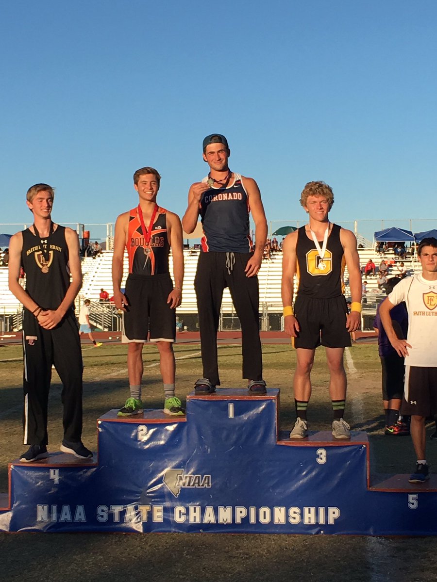 PatriotJumpers's tweet photo. @CougarTrack STATE CHAMPION @ted_andrews26 14'6"!!!! #vaultersarejumperstoo #itsagreatdaytobeacougar https://t.co/cpd87C9KcD