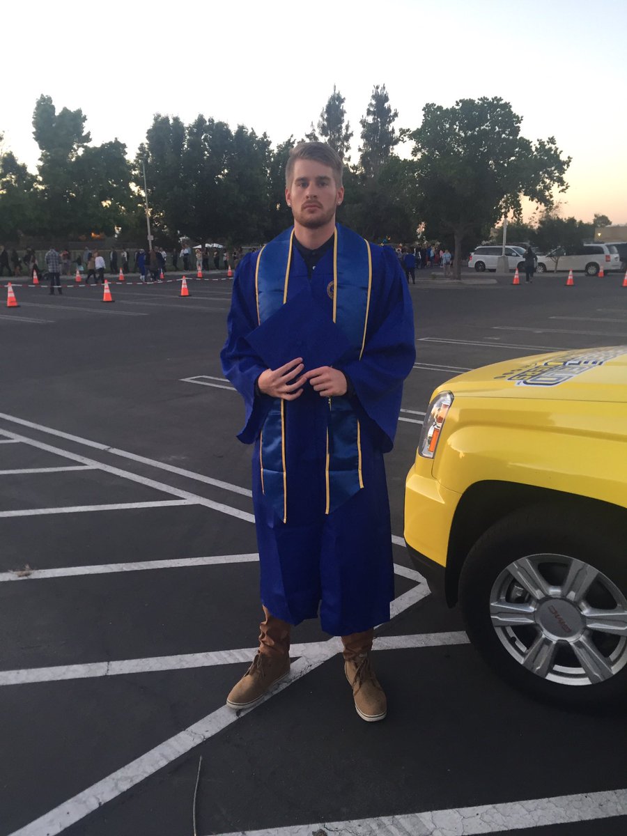 EvansvilleAD's tweet photo. CSUB Student-Athletes. #CSUB2017 https://t.co/rP8i0jDPcI