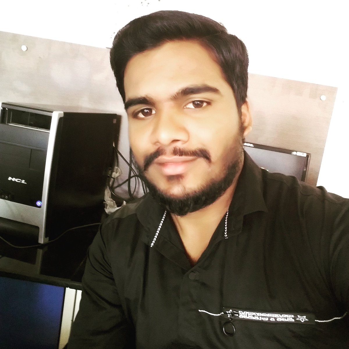 omkar7174's tweet photo. #NewProfilePic https://t.co/FpFHyjS0bT