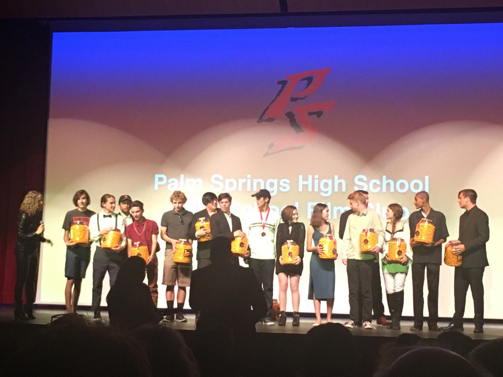 sit2much's tweet image. #digicomlearning