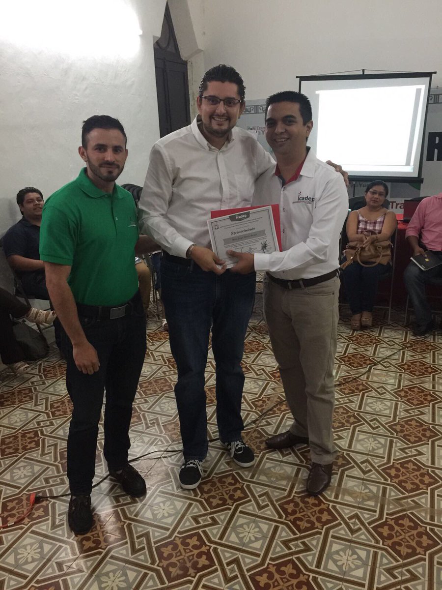 IRHYucatan's tweet photo. Seguimos #CapacitandoyFormando a los nuevos instructores del Instituto con la segunda sesión 'Manejo de Grupos' 
#SomosIcadepYucatán https://t.co/bKMVBLWCUS