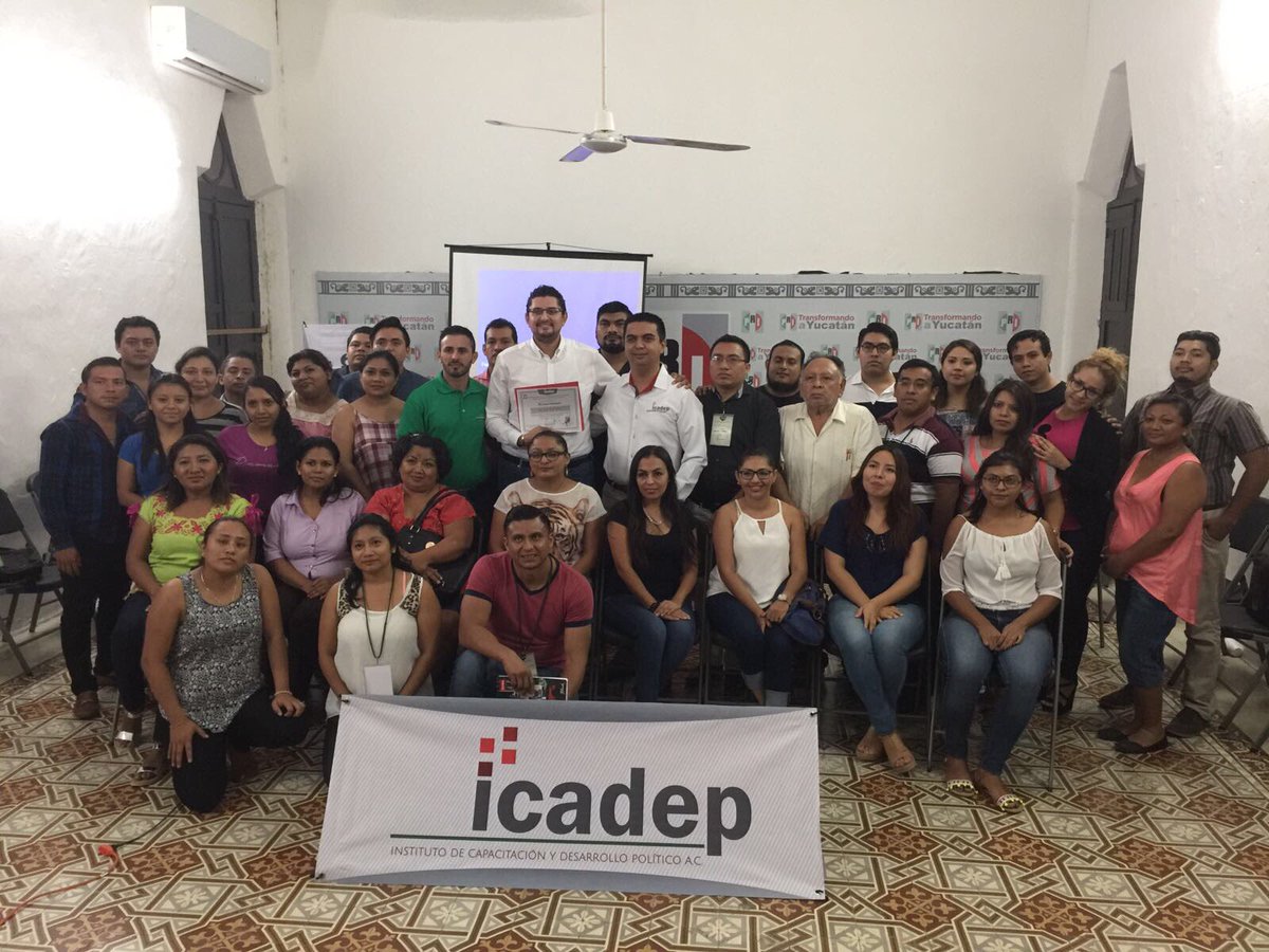 IRHYucatan's tweet photo. Seguimos #CapacitandoyFormando a los nuevos instructores del Instituto con la segunda sesión 'Manejo de Grupos' 
#SomosIcadepYucatán https://t.co/bKMVBLWCUS
