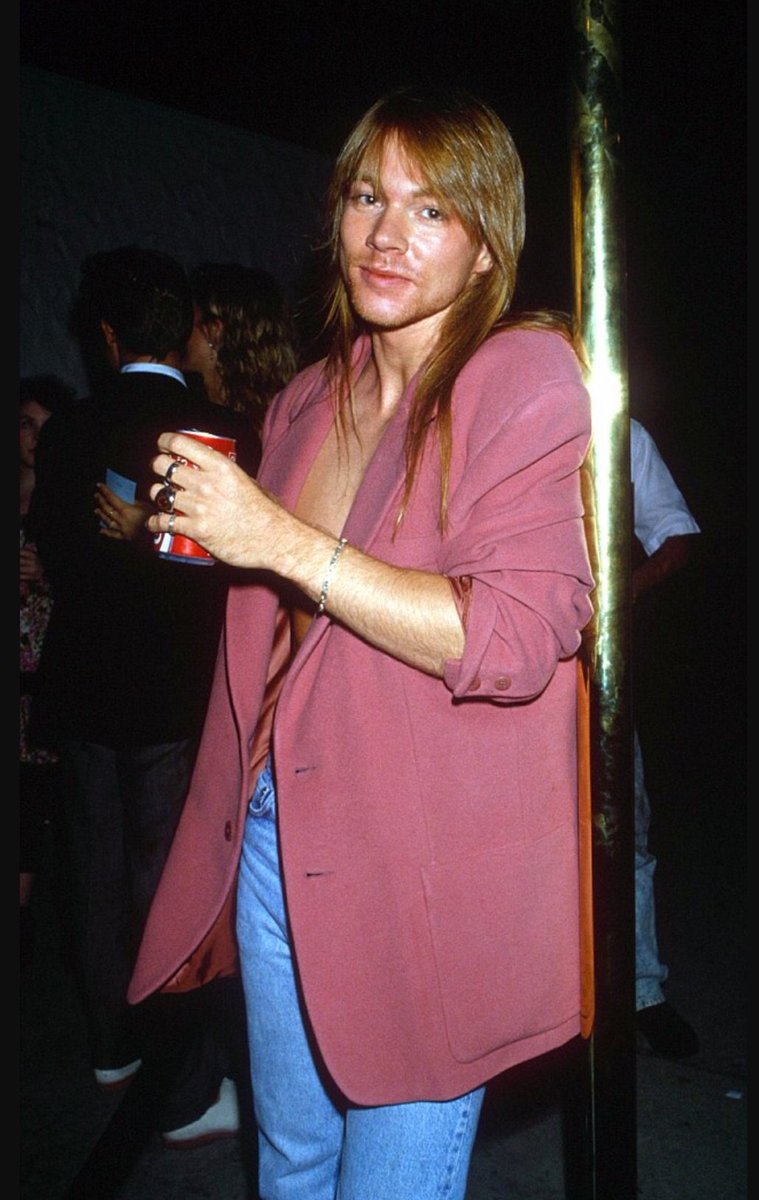 AxlBartekFans's tweet photo. "it had to be good to get where it is" 1926 thanx @CocaCola @axlrose https://t.co/RZHB34X0BL