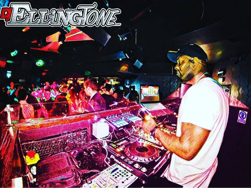 DjELLiNGTONE's tweet photo. Always A Movie DJn @vanity_fridays • In A Bit ABN 🤙🏾⚡️
-
-
-
#DJ #DJs #DjSet #DjLife #DjELLiNGTONE #ToneTV #Aberdeen #Scotland #UK #Parties… https://t.co/WKJdcH6bvb