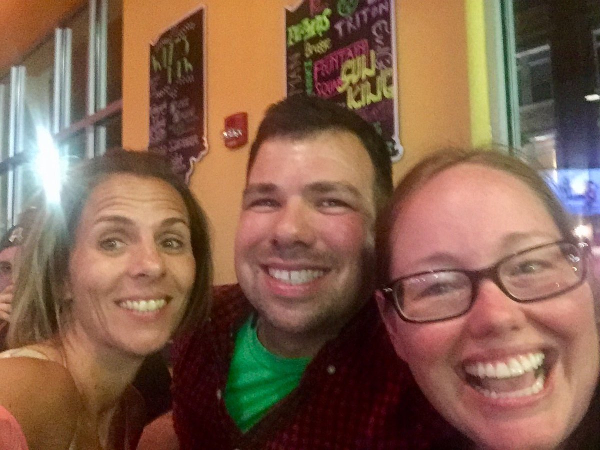 WhereisScharf's tweet photo. LAST GIRLS STANDING!! https://t.co/UAhz06yKKA
