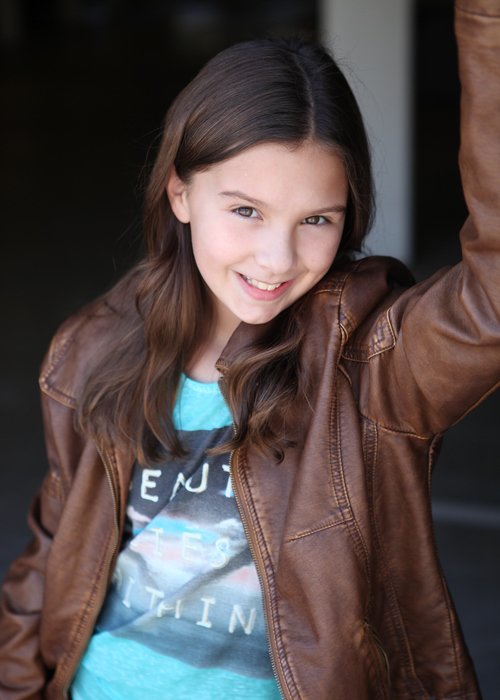 w_starsearch's tweet photo. CT talent and #2017wwss performer Jessica Van Oss is auditioning for the movie Best Mom! #successtory https://t.co/wIXssc0yWd