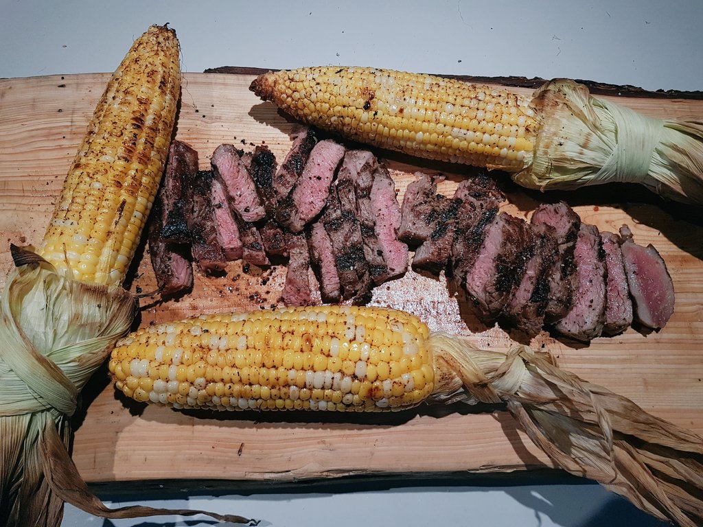 Marcus_Hundreds's tweet photo. Post shred final product chef, grilled some corn on duh cobb to accompany. Thoughts @GordanRamsey_ ? https://t.co/hn79ksfpDv