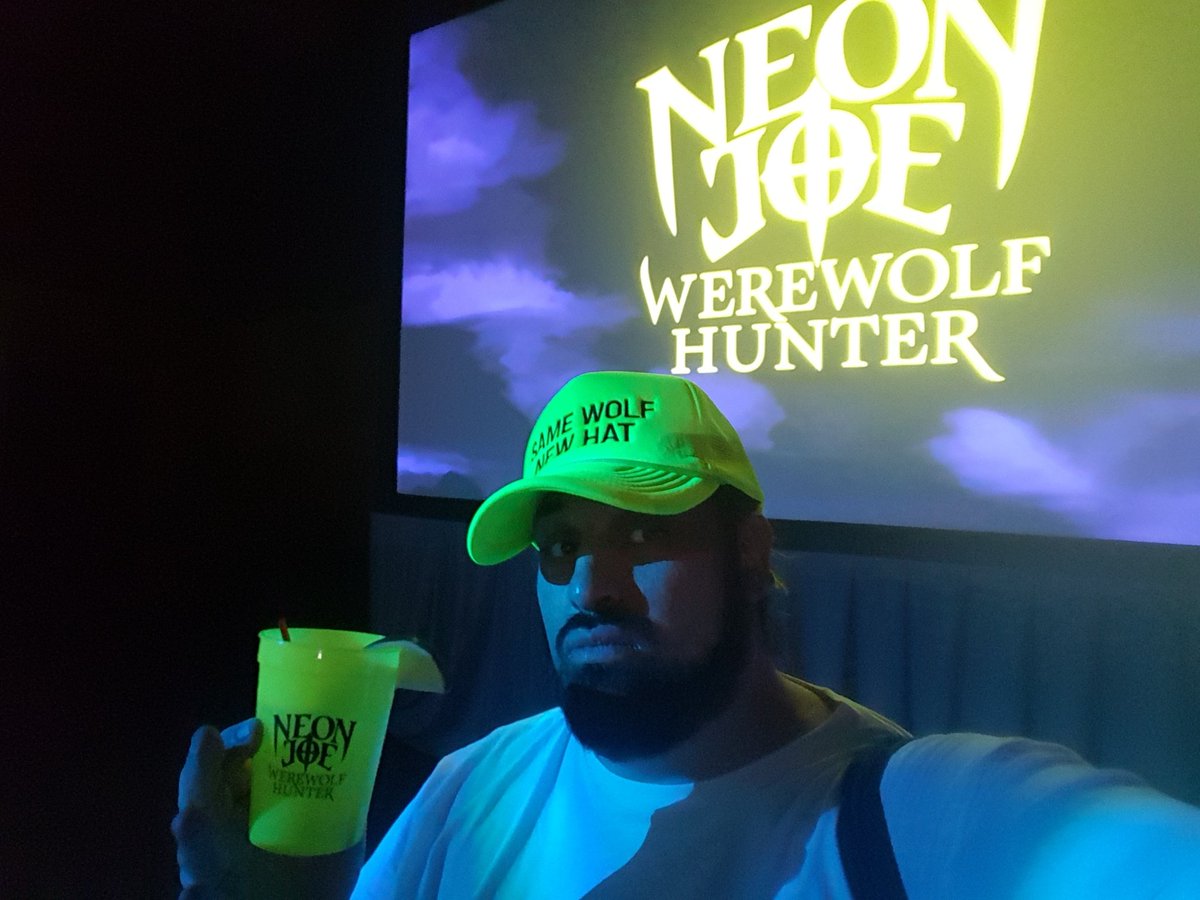 reidhcooper's tweet photo. Thanks for an excellent night @adultswim @ADULTSWIMPRSNTS @BellHouseNY #NeonJoeWerewolfHunter #PFFR #JonGlaser #HeYup https://t.co/4v1FAKEloz