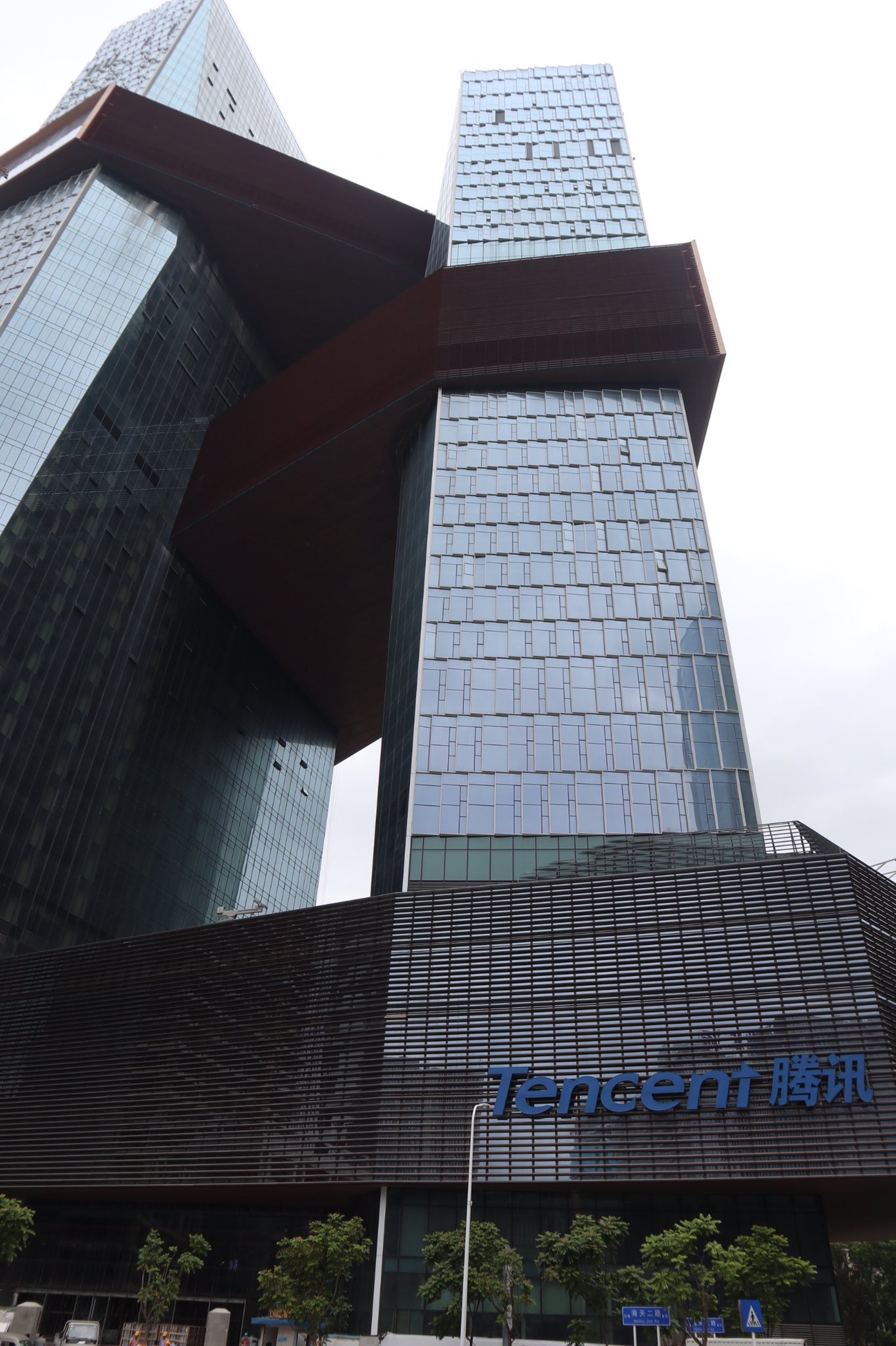 牧野 兼史 Pa Twitter 建築中のtencent本社ビルは凄かったー ゚w゚ 牧野 兼史 Pa Twitter 建築中のtencent本社ビルは凄かったー ゚w゚
