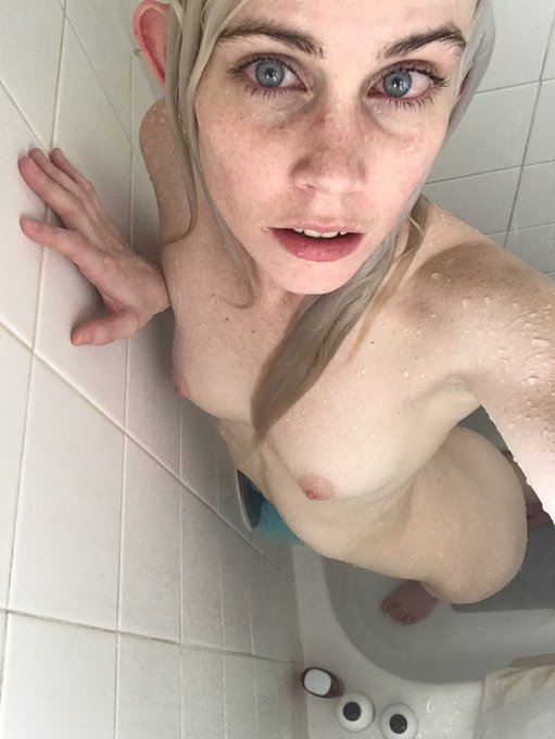 Hi, I'm Fiona and I am a free elf https://t.co/0q7TncM0LL<a href="/tag/boobs"class="tags"><span>#boobs</span></a>
